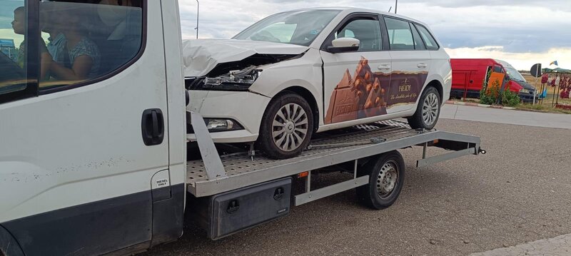 Tractari auto, transport auto, servicii tractari